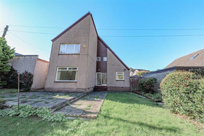 3 Bedroom Detached House For Sale In Longbraes Gardens, Kirkcaldy, KY2