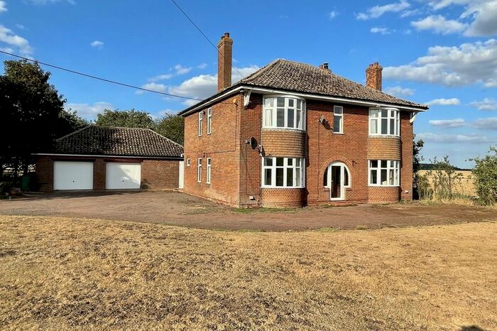 4 Bedroom Detached House To Rent In Stoke Road, Wereham, PE33