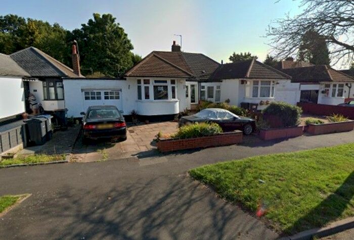 2 Bedroom Detached Bungalow To Rent In Heathland Avenue, Shard End, Birmingham, B34