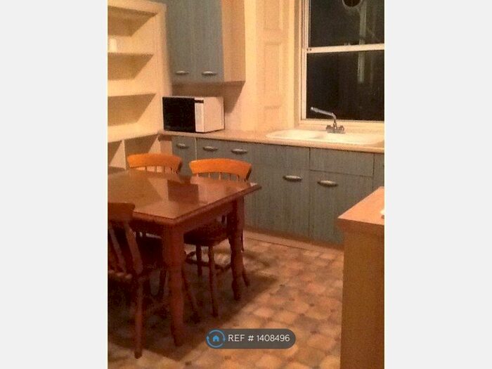 2 Bedroom Flat To Rent In Douglas Street, Stirling, FK8