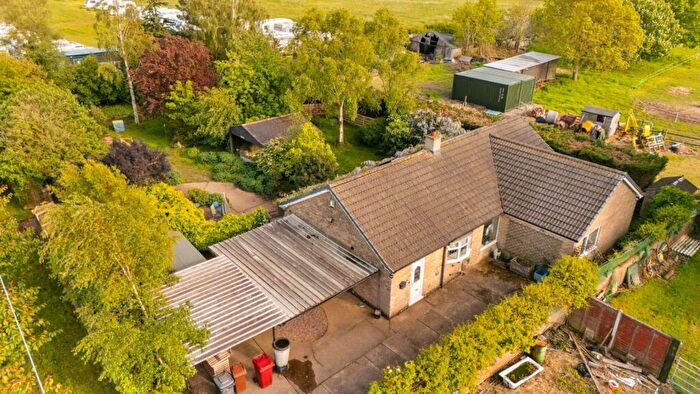 3 Bedroom Bungalow For Sale In College Road, Goxhill, North Lincolnshire, DN19