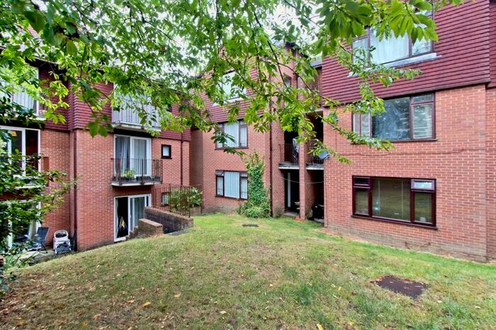 1 Bedroom Flat To Rent In Camden Road, Tunbridge Wells, TN1