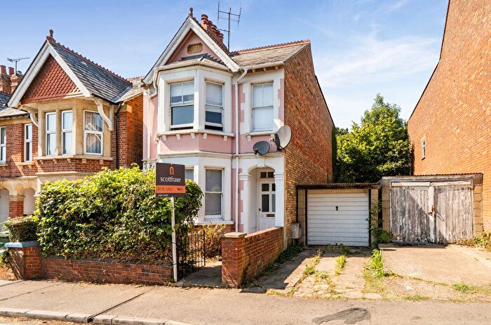 4 Bedroom Detached House For Sale In Divinity Road, East Oxford, OX4