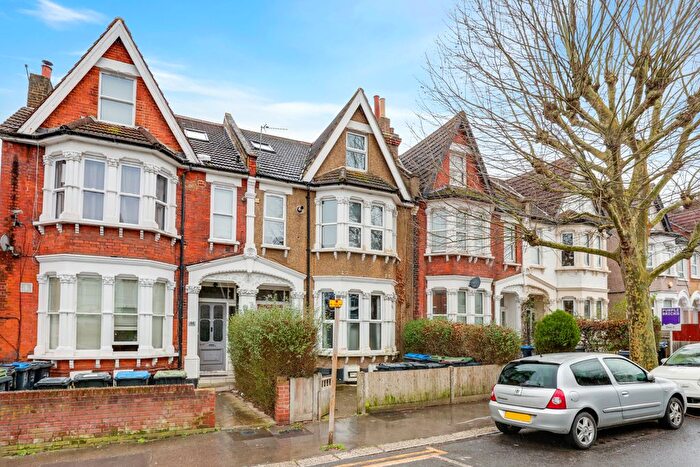 1 Bedroom Flat To Rent In Whitworth Road, SE25