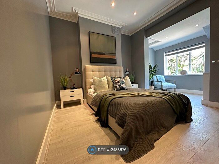 3 Bedroom Flat To Rent In St. Stephens Grove, London, SE13
