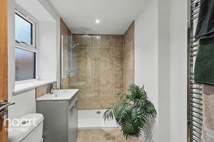 2 Bedroom Terraced House For Sale In Castle Street, Thetford, IP24