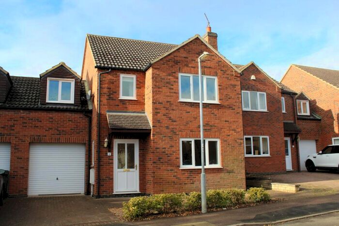 4 Bedroom Detached House To Rent In The Leys, Long Buckby, Northampton, NN6