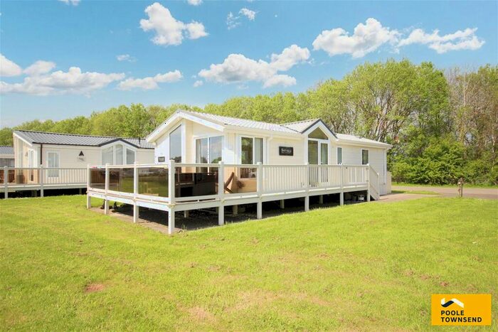 3 Bedroom Lodge For Sale In The Links, Moor Lane, Flookburgh, LA11