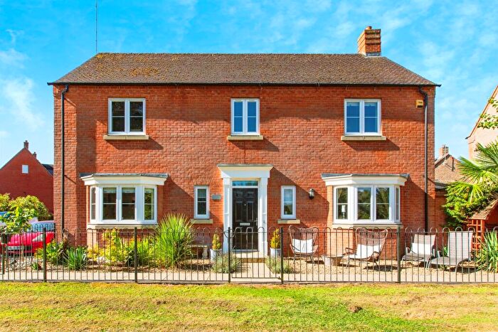 4 Bedroom Detached House For Sale In Poreham Road, Thrapston, Kettering, NN14