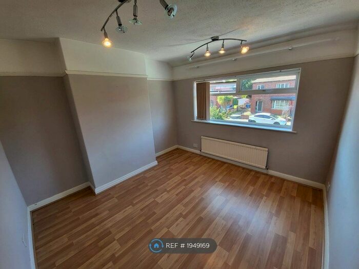 3 Bedroom Semi-Detached House To Rent In Sandford Road, Sale, M33