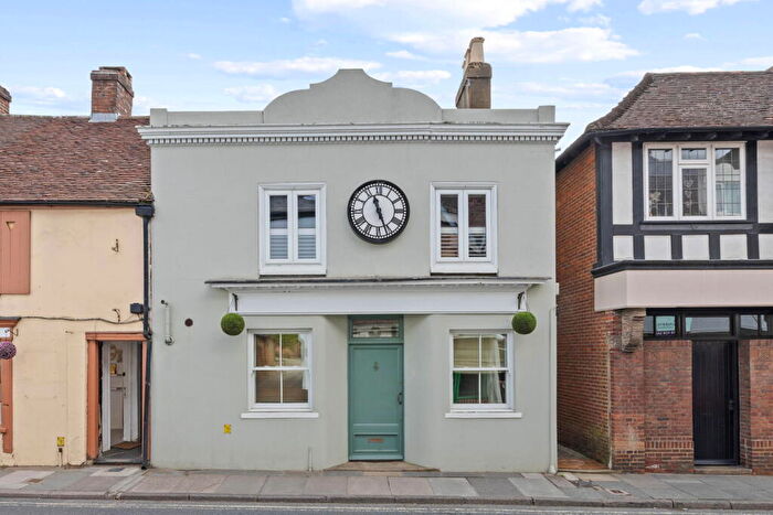 2 Bedroom Maisonette For Sale In Rumbolds Hill, Midhurst, GU29