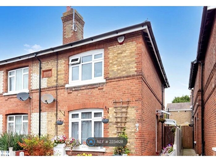 2 Bedroom Semi-Detached House To Rent In Orchard Road, Colchester, CO1