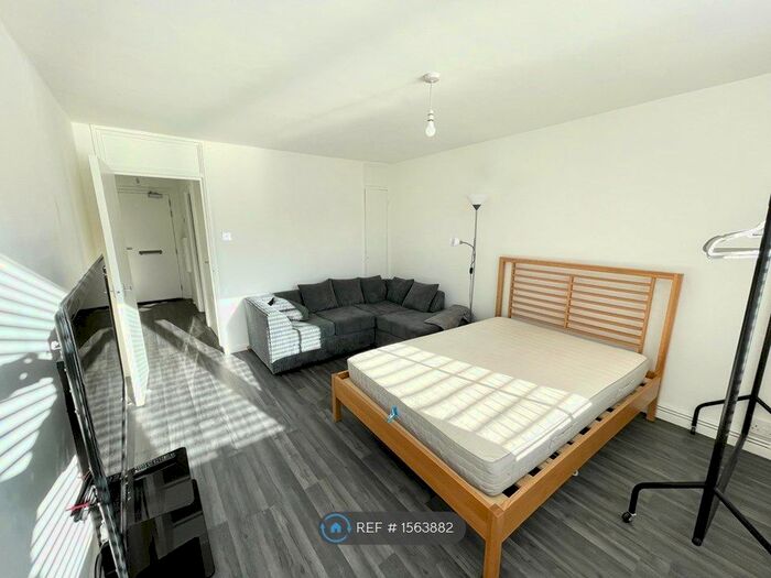 2 Bedroom Flat To Rent In Wynford Road, London, N1