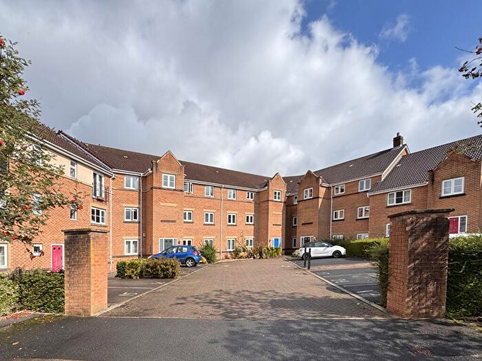 2 Bedroom Flat To Rent In Kirkhill Grange, Westhoughton, Bolton, BL5
