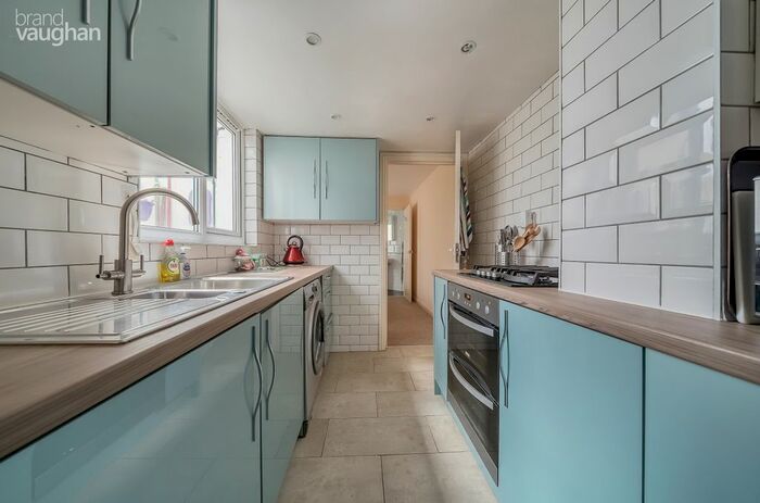 2 Bedroom Flat To Rent In Norfolk Square, Brighton, East Sussex, BN1