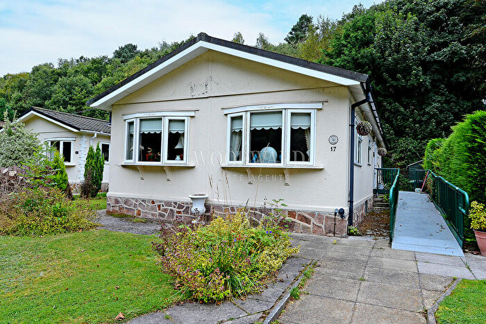2 Bedroom Detached Bungalow For Sale In Cupola Park, Whatstandwell, DE4