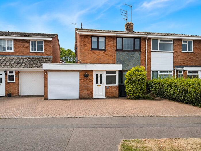 3 Bedroom Semi Detached House For Sale In Rookery Lane, Kingsthorpe, Northampton, NN2