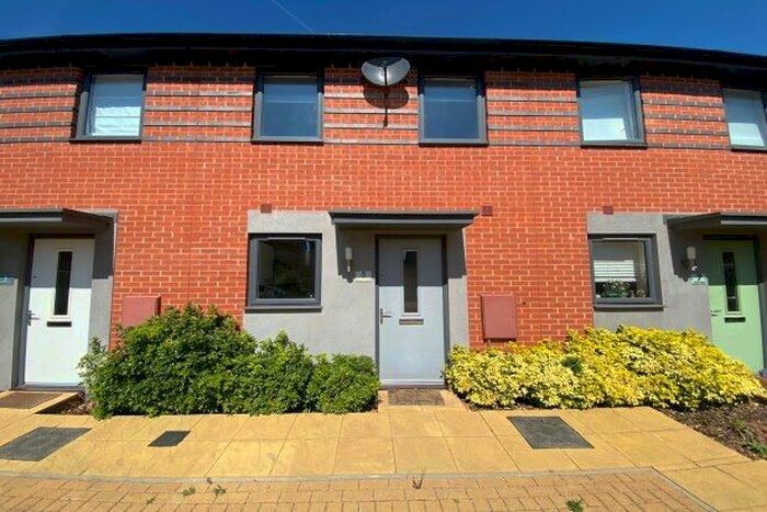 2 Bedroom Property To Rent In Ashlar Row, Exeter, EX1