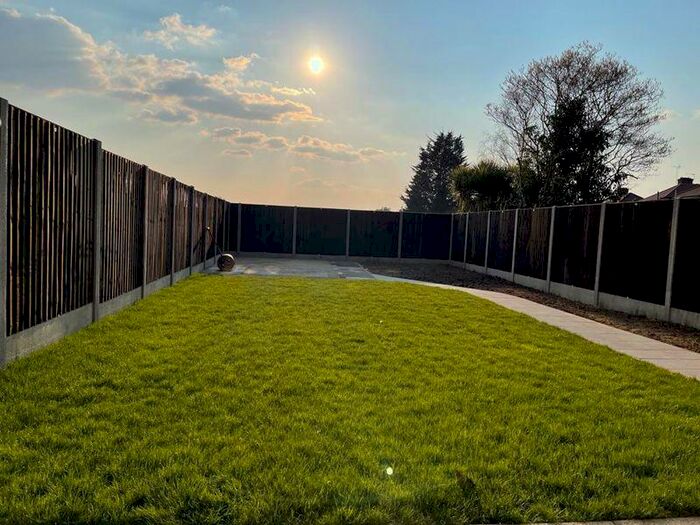 3 Bedroom Semi-Detached House To Rent In A Luxury -bedroom Family Home, HA7