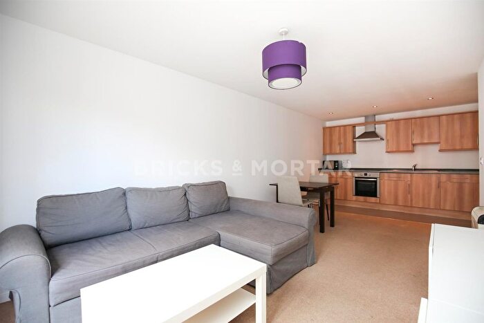 2 Bedroom Flat To Rent In Rialto Building, City Centre, Newcastle Upon Tyne, NE1