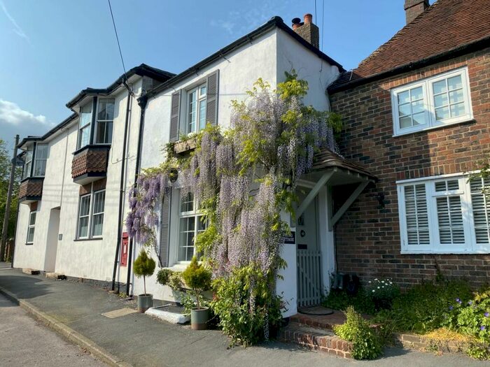 2 Bedroom Cottage For Sale In The Street, Washington, RH20