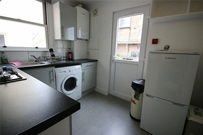 1 Bedroom Apartment To Rent In Lansdowne Street, Hove, BN3