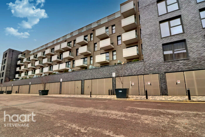 1 Bedroom Apartment For Sale In Park Place, Stevenage, SG1