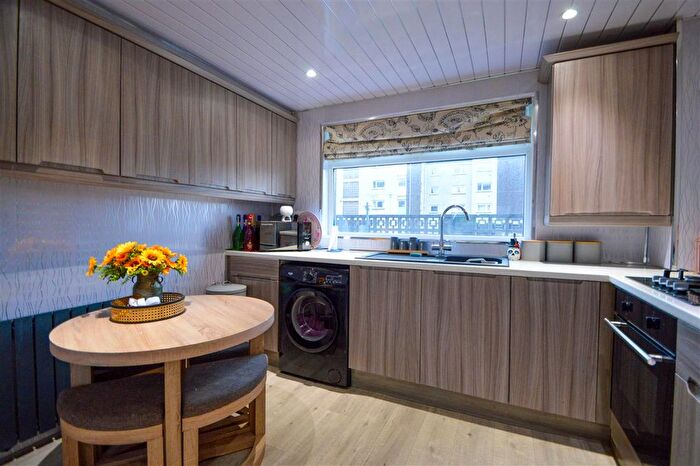 1 Bedroom Flat For Sale In George Court, Hamilton, ML3
