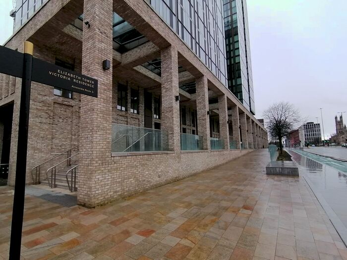 2 Bedroom Flat To Rent In Elizabeth Tower, Silvercroft Street, Manchester, M15