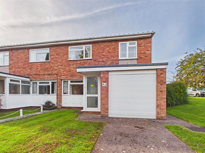 3 Bedroom Semi-Detached House For Sale In Britten Drive, Malvern, WR14