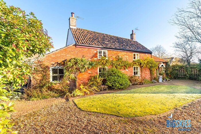 4 Bedroom Property For Sale In Claypit Road, Foulsham, Dereham, NR20