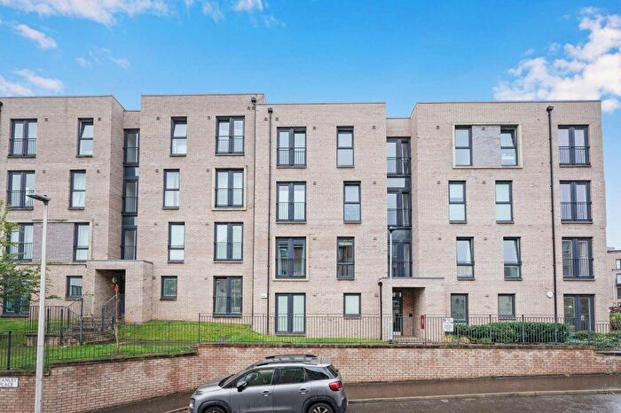 2 Bedroom Flat For Sale In / Stanley Place, Abbeyhill, Edinburgh, EH7