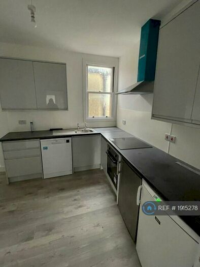 3 Bedroom Flat To Rent In Morland Road, Croydon, CR0