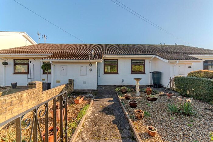 2 Bedroom Bungalow For Sale In Pilton Vale, Newport, NP20