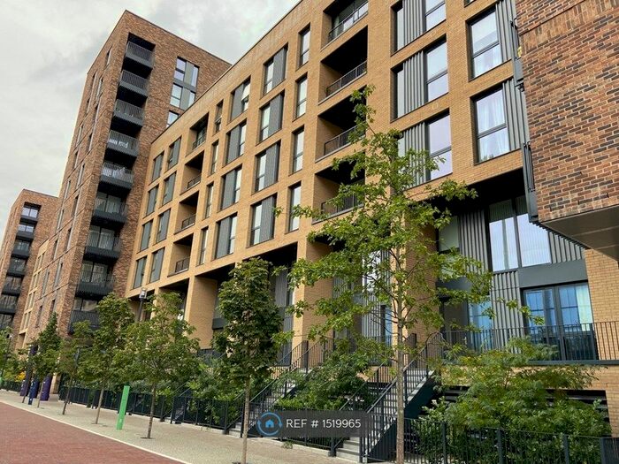 1 Bedroom Flat To Rent In Lister House, London, SW17