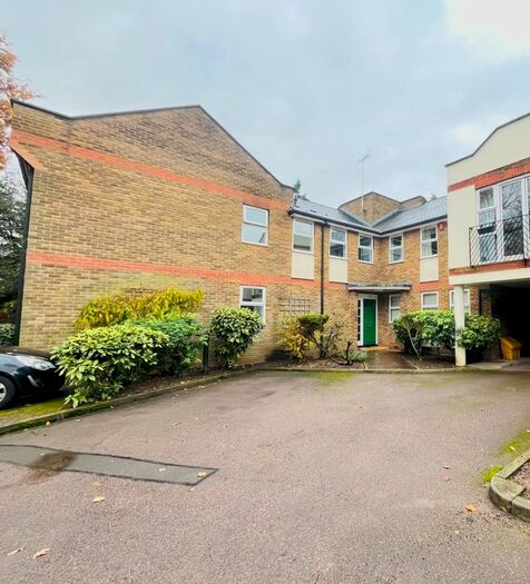 2 Bedroom Terraced House To Rent In Foxwood Green Close, Enfield, Greater London, EN1