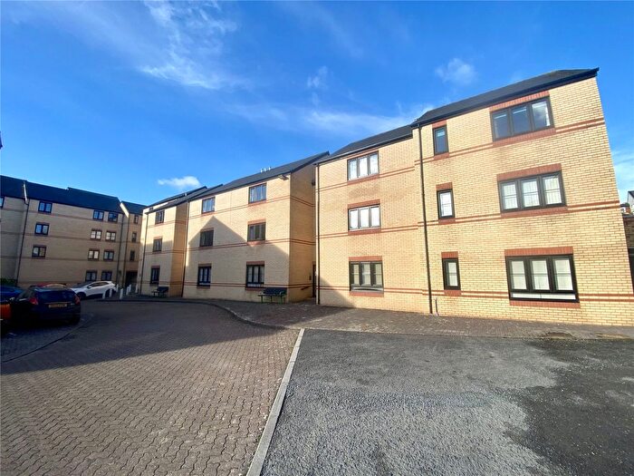 1 Bedroom Flat For Sale In Alexandra Court, Barnstaple, Devon, EX32
