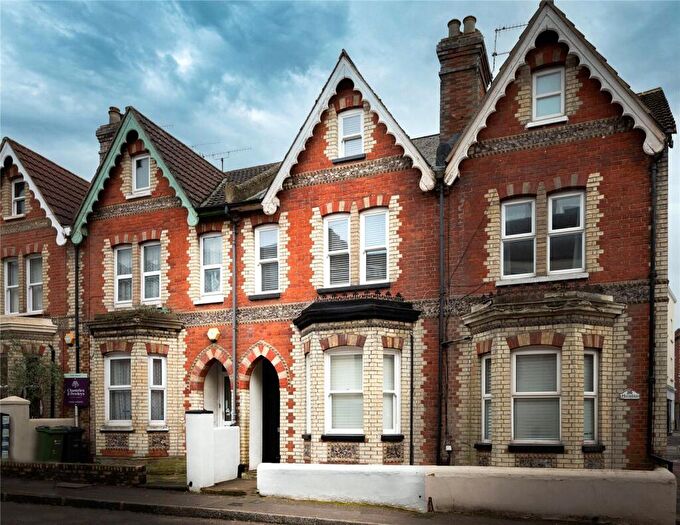 1 Bedroom Apartment To Rent In Martyr Road, Guildford, Surrey, GU1