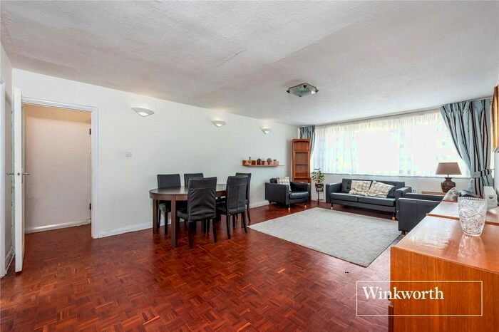 2 Bedroom Flat To Rent In Arundel Lodge, Salisbury Avenue, Finchley, London, N3