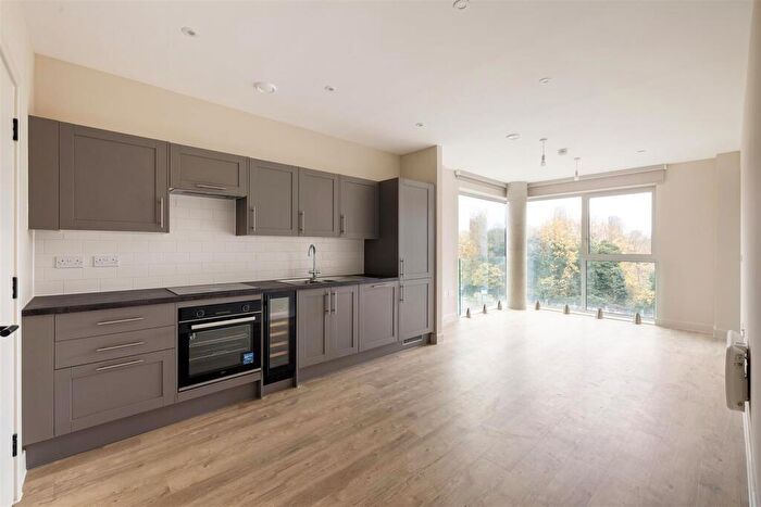 1 Bedroom Flat To Rent In Bridle House, Stables Yard, London, E3