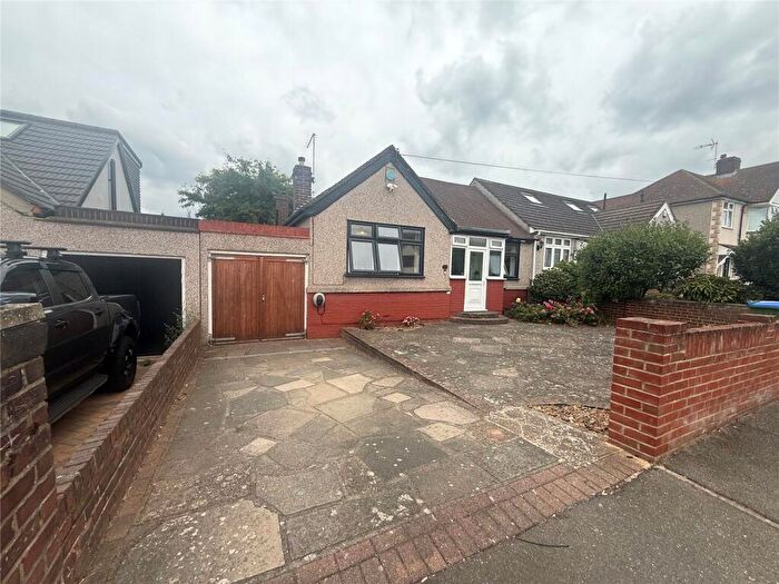 2 Bedroom Bungalow To Rent In Castleton Avenue, Bexleyheath, Kent, DA7