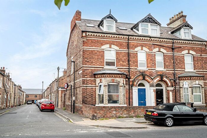 1 Bedroom Flat For Sale In Lawrence Street, York, YO10
