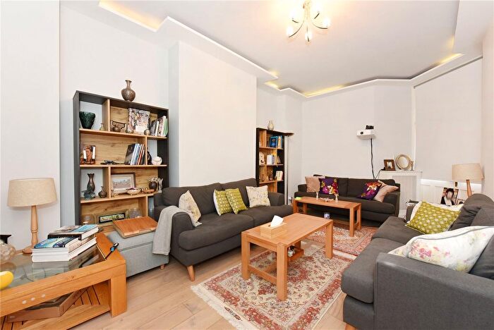 3 Bedroom Flat To Rent In Clive Court, Maida Vale, Maida Vale, London, W9