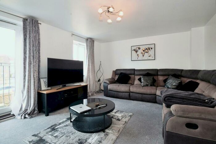 3 Bedroom Semi-Detached House To Rent In Lysaght Avenue, Newport, NP19