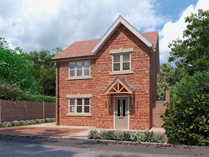 3 Bedroom Detached House For Sale In Cornfield Close, Welland, Malvern, WR13