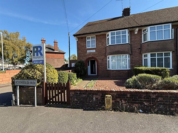 3 Bedroom Semi-Detached House To Rent In Icknield Road, Luton, LU3