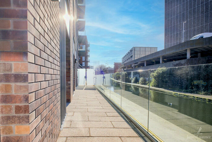 2 Bedroom Apartment To Rent In The Regent, Snow Hill Wharf, Shadwell Street, Birmingham, B4