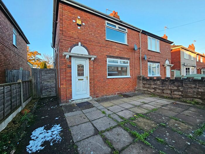 2 Bedroom Semi-Detached House To Rent In Bradshaw Avenue, Wednesbury, WS10