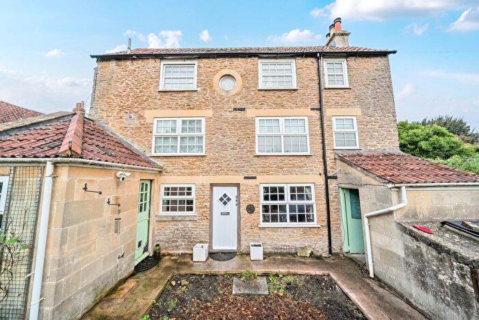 3 Bedroom Semi-Detached House For Sale In Vallis Road, Frome, BA11