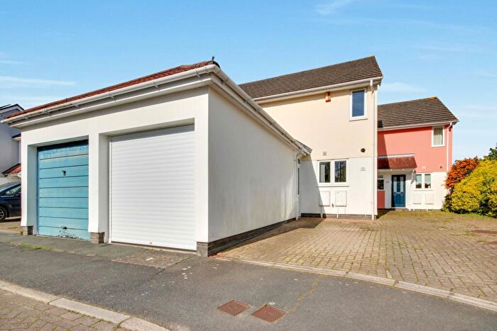 3 Bedroom Terraced House For Sale In Riverside Court, Bideford, Devon, EX39